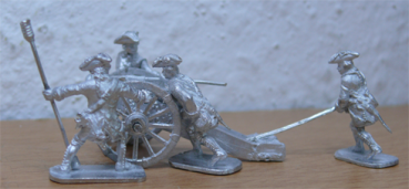 Russian gun crew - directing