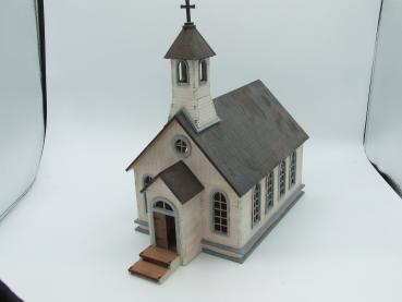 Westernhaus -  Kirche 1:56/28mm