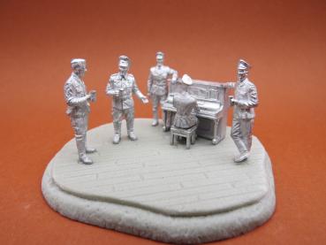 Complete Diorama - "An evening at the officers’ mess"