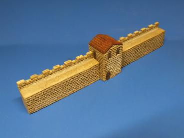 Römischer Wachturm mit Mauer
