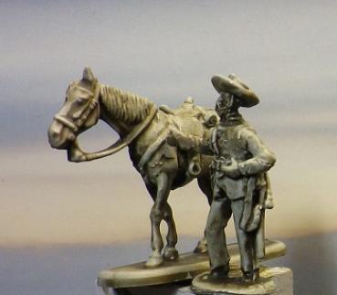 Spanischer Adjutant abgesessen mit Pferd