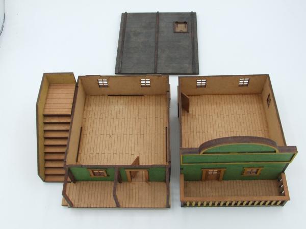 Westernhaus, zweigeschossig, Flachdach - 1:56/28mm