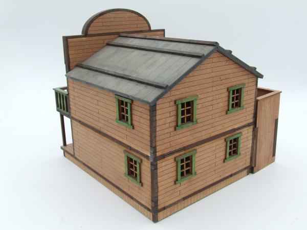 Old west house, two storey, saddleback roof - 1:56/28mm