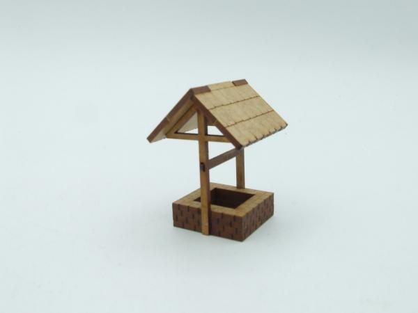 Fountain angular with roof- 1:56/28mm